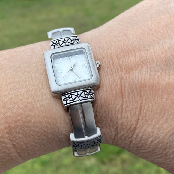 Silver tone cuff watch heart design accents - Picture 11 of 11